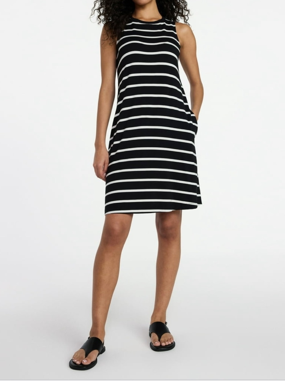 Women's Sleeveless Knit Swing Dress Size L